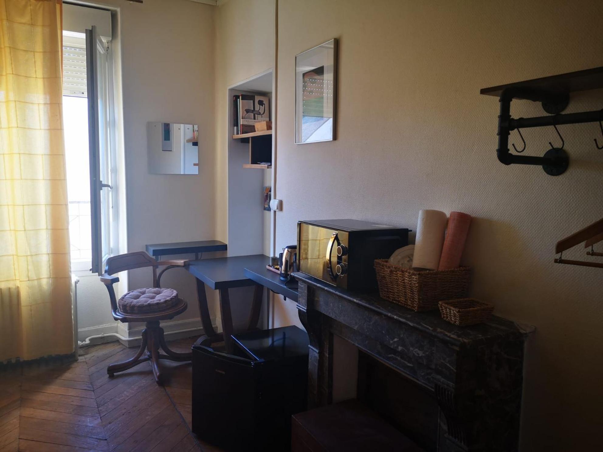 Chambres Avec Salle De Bains Et Cuisine En Centre Ville Argenton Sur Creuse Ngoại thất bức ảnh