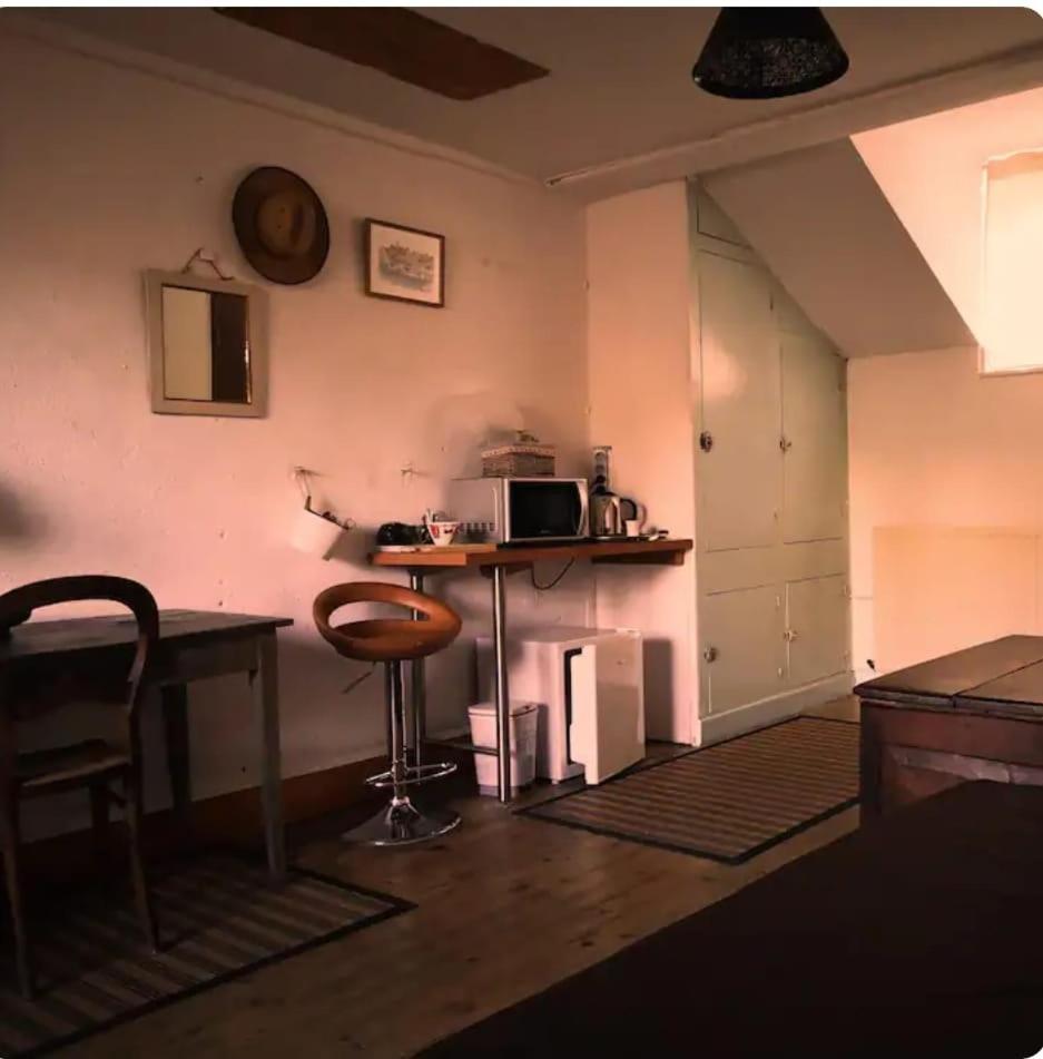 Chambres Avec Salle De Bains Et Cuisine En Centre Ville Argenton Sur Creuse Ngoại thất bức ảnh